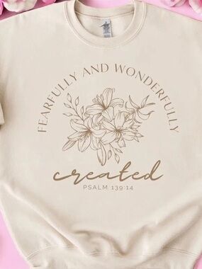 Floral Graphic Sweatshirt in Cream